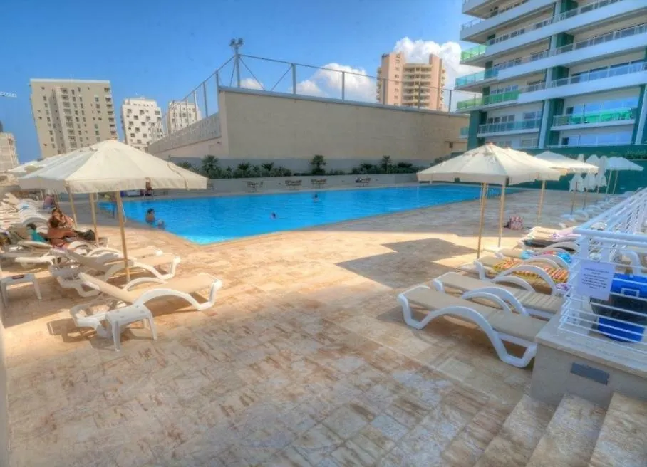 Gorgeous Apartment With Terrace In Fort Cambridge, Pool Sliema