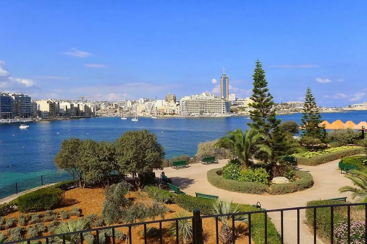 Gorgeous Apartment With Terrace In Fort Cambridge, Pool Sliema Malta